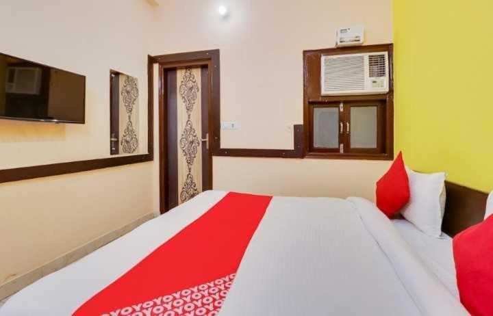 Hotel O Jas Inn Near Star Mall Gurgaon Exterior foto